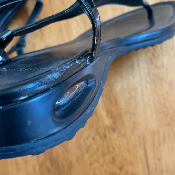 Colehaan size 5 1/2 black patent sandals - Picture 4 of 6
